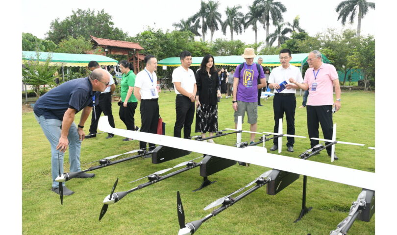 Delegation of International Communication Experts and Foreign Media Outlets Visits Emerging Industry Enterprises in Zhongshan, Guangdong Province