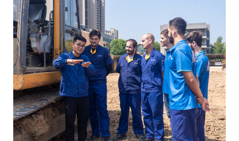 Выпускники Technician College XCMG занимают позиции в мировой строительной отрасли, становясь первопроходцами международного конвейера талантов USA – Pусский APAC – English USA – English USA – Polski USA – čeština USA – slovenčina Indonesia – Bahasa