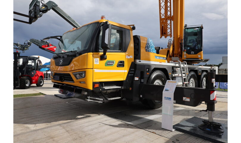 XCMG Introduces the Industry’s First Hybrid All-Terrain Crane at European Exhibitions, Driving a Sustainable Shift in Construction Equipment