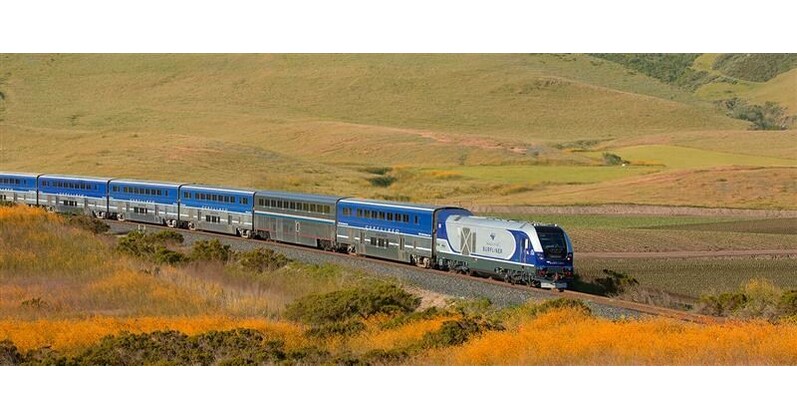 Amtrak Pacific Surfliner Offers Travel Alternative to Avoid Airport Delays Before the Holidays